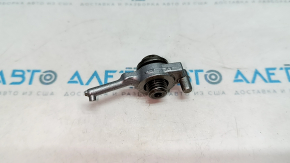 Nissan Altima 19-25 2.5 engine oil injector with bolt