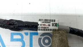 Wiring for the front right door of a Lexus ES 19-21 for keyless entry