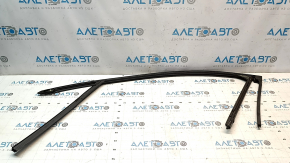 Upper front right door molding Ford Escape MK4 20-26 chrome, with glass seal, scratches