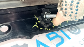 The trunk lid molding of the Lexus ES 19-26 is pressed, cracked, and the fasteners are broken