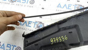 Left hood-wing seal BMW X1 F48 16-22, broken fasteners, torn seal