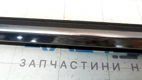 Molding door-glass central front right Ford Escape MK4 20-26 chrome, scratches