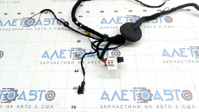Wiring for the front left door of a VW Atlas 18-26 keyless, missing connector