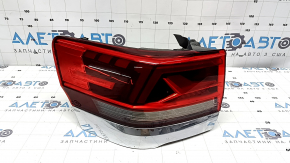 Right outer wing light VW Atlas 21-24 LED with chrome molding, worn