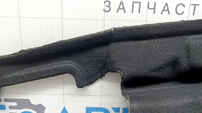 The right underbody protection of the Audi Q5 8R 09-17 is torn