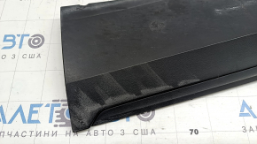 Lower front right door trim VW Atlas 18-26 structure, worn