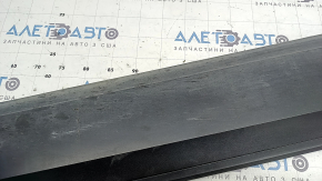 Lower front right door trim VW Atlas 18-26 structure, worn