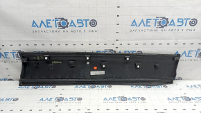 Lower front left door trim VW Atlas 18-26 structure, worn