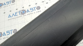 Lower front left door trim VW Atlas 18-26 structure, worn