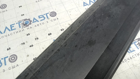 Lower front left door trim VW Atlas 18-26 structure, worn