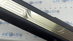 Front right door sill plate VW Atlas 18-26 black, with chrome, scratches on chrome