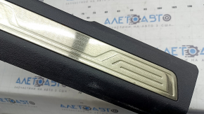 Front right door sill plate VW Atlas 18-26 black, with chrome, scratches on chrome