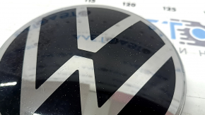 VW Atlas 21-26 radiator grille emblem for radar without backlight, sand