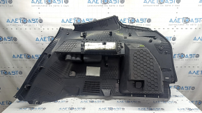 Left arch trim VW Atlas 18-23 black, with hooks and lamp, scratches, ready for dry cleaning