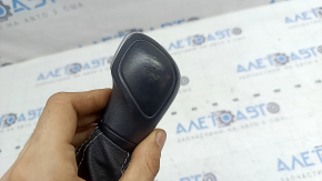 Gear knob VW Atlas 21-23 black, leather, worn
