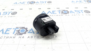 VW Atlas 21-23 auto headlight control under fog lights, with automatic headlights