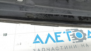The hood-wing seal, right BMW 5 F10 11-16, has dried out