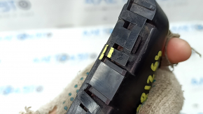 The rear bumper mount, left, Honda CRV 23-26, is broken
