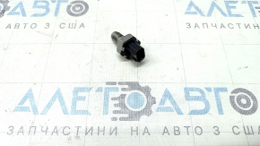 Fuel pressure sensor Honda CRV 23-26 HEV on the fuel rail