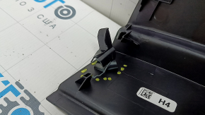 Honda CRV 23-26 HEV trunk opening trim is black, fasteners are broken, scratches