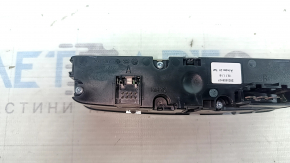 Audi Q7 16-23 rear row climate control, heated, scratched