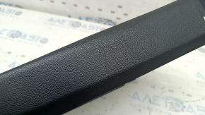Lower right center pillar trim for Audi Q7 16-26, black, scratches