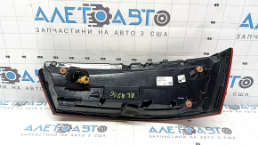 Left headlight Audi Q7 16-19 cracked glass