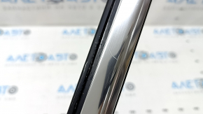Molding door-glass central rear left BMW 5 G30 17-23 chrome, scratches