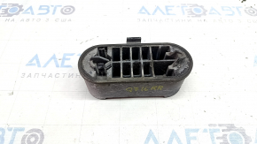 The rear right jack for Audi Q7 16-26 is crushed