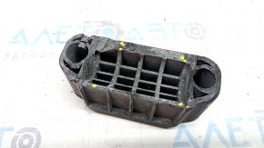 The front left jack for Audi Q7 16-26 is crushed