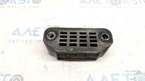 The front right jack for Audi Q7 16-26 is crushed