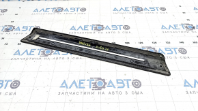 Front left outer door sill trim for Audi Q7 16-26, black with chrome, scratches, mark on chrome
