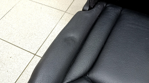 Rear row of seats, 2nd row, central, Audi Q7 16-19, black leather, with belt, with armrest, corrosion, cup holder does not open, leather is dented