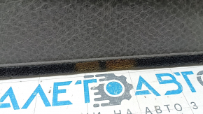 The trunk floor of the Honda CRV 23-26 HEV is black and needs cleaning