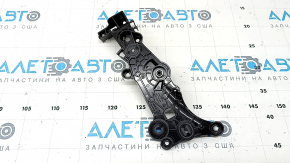 The bracket for the hood lock release handle of the BMW 5 G30 17-23 interior has a broken mount