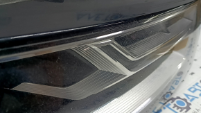 Front right headlight assembly Audi Q7 16-19 Xenon, cracked varnish