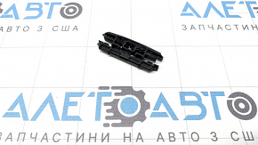 Right roof lining fastening clip for BMW 5 G30 17-23 on the body