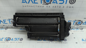 Right radiator deflector blinds for the Kia EV9 24-25
