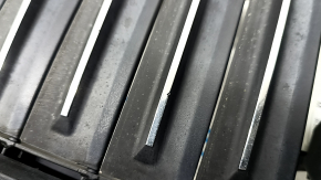 Upper radiator deflector blinds assembly BMW 5 G30 17-23 with actuator, under the camera, sand, actuator defect