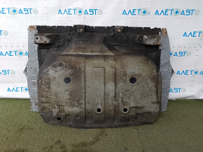 The trunk trough of Toyota Rav4 13-18 is drilled out and rusty