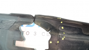 The upper radiator deflector of BMW 5 G30 17-23 has dried out seal