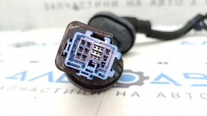 Wiring for the rear right door of a Honda Accord 13-17