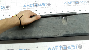 Right threshold Nissan Rogue 17-20 structure, scratches, scuffs
