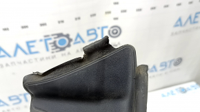The right BMW 5 G30 17-22 trunk lid gutter trim on the body, the seal has dried out