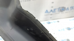 The right BMW 5 G30 17-22 trunk lid gutter trim on the body, the seal has dried out