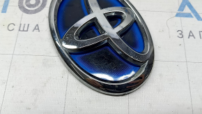 Toyota Prius 50 16-22 trunk door emblem, broken guides, scratches