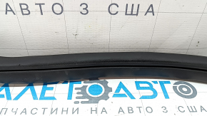 Rear right door opening seal Kia Niro 17-22 scratches, worn