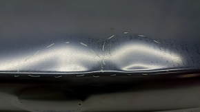 The trunk lid of the Lexus ES300h ES350 13-18 is crushed