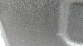 The lower trim of the trunk door of the Nissan Ariya 23-26 is black, there are scratches, the plastic has turned white, the fastener is broken