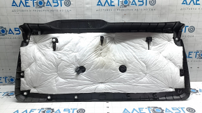 The lower trim of the trunk door of the Nissan Ariya 23-26 is black, there are scratches, the plastic has turned white, the fastener is broken